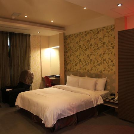 Go Shine Motel Pingtung Exterior photo