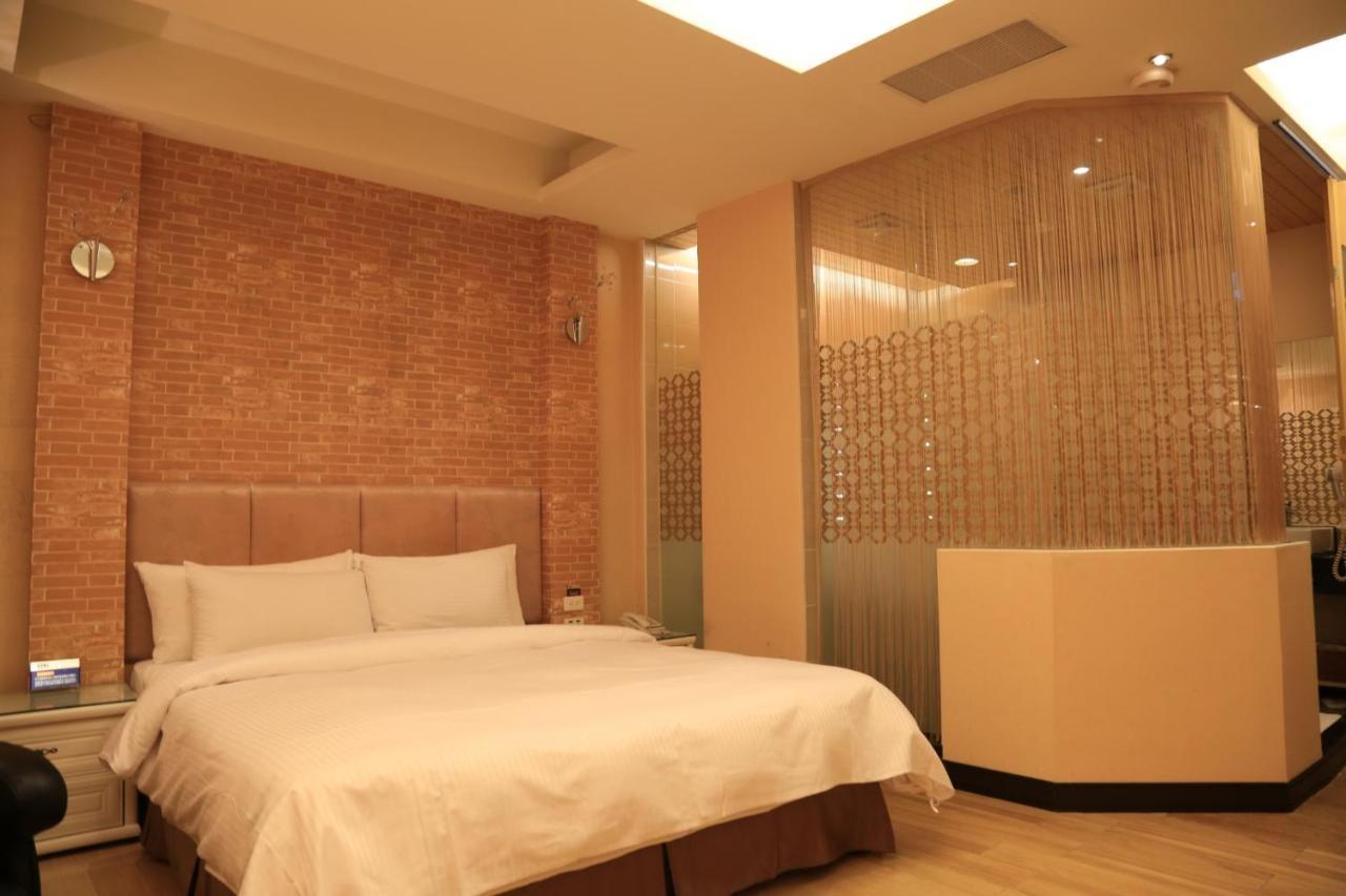 Go Shine Motel Pingtung Exterior photo